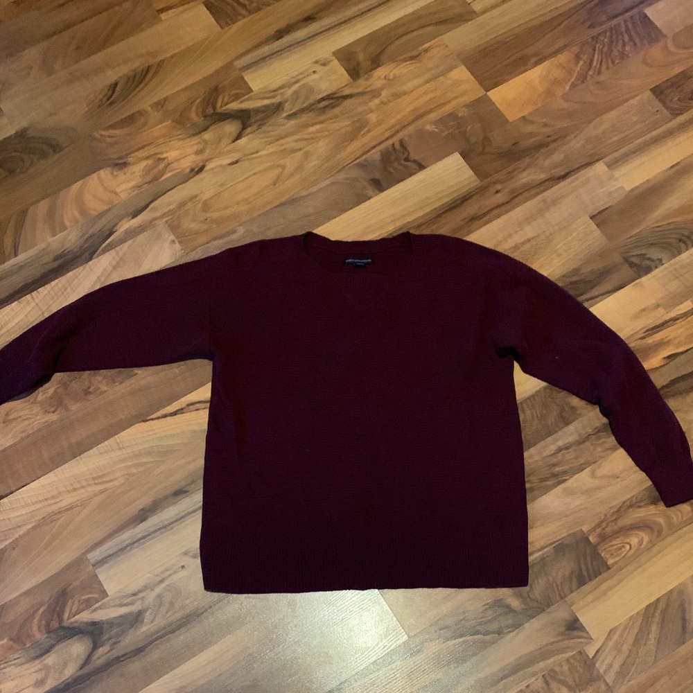American Eagle sweater